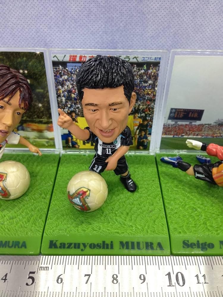 Amazon.co.jp: サッカートレーディングフィギュア Jリーグ